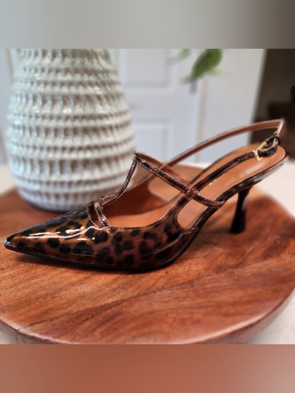 Marc Fisher Remmi Pointed Toe. Size 8